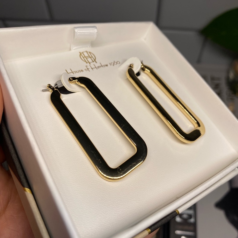 Gold earrings